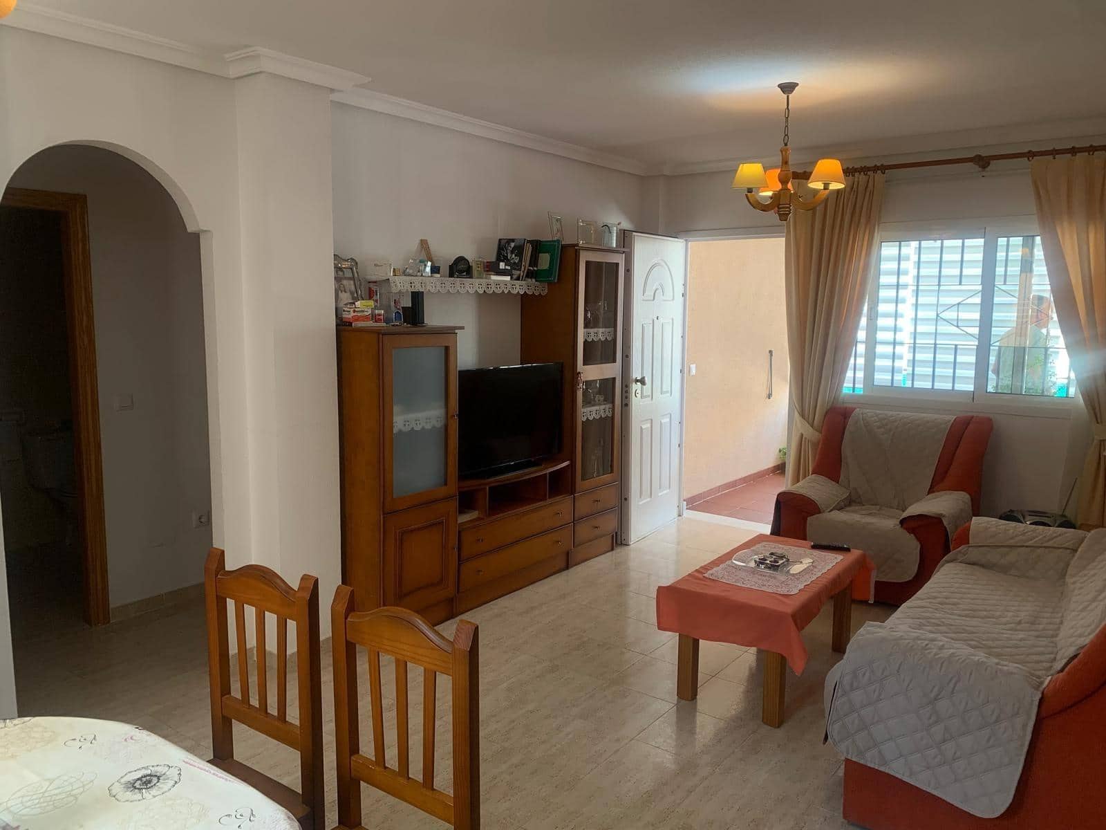 2 makuuhuone Bungalow vuokrattavana paikassa Gran Alacant mukana uima-altaan - 950 € (Ref: 9163764)