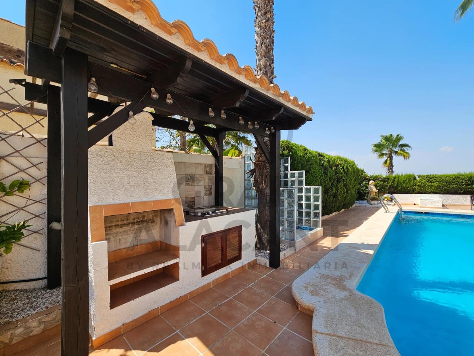 3 soveværelse Villa til salg i Gran Alacant med swimmingpool garage - € 525.000 (Ref: 9181065)