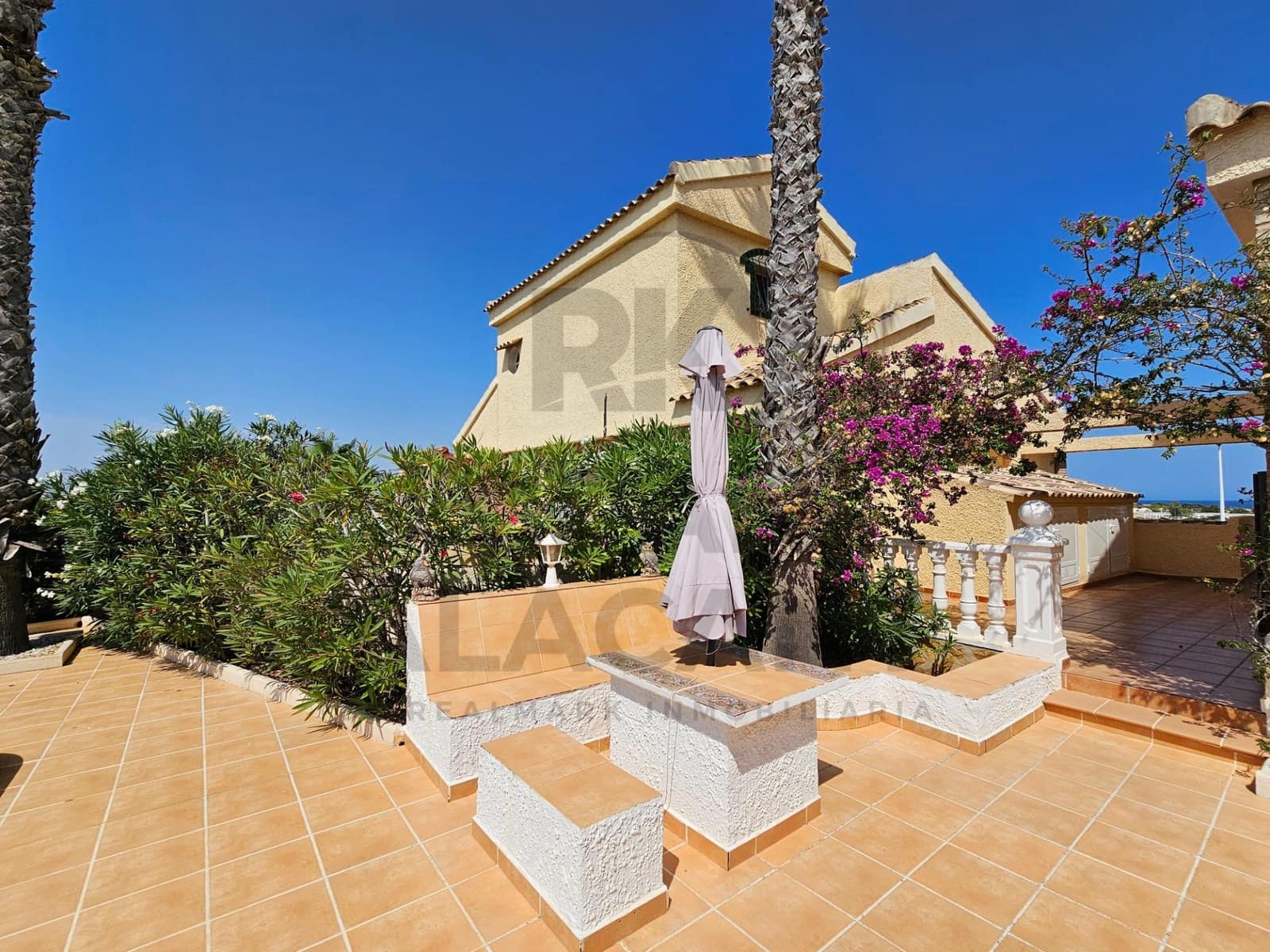 3 soveværelse Villa til salg i Gran Alacant med swimmingpool garage - € 525.000 (Ref: 9181065)