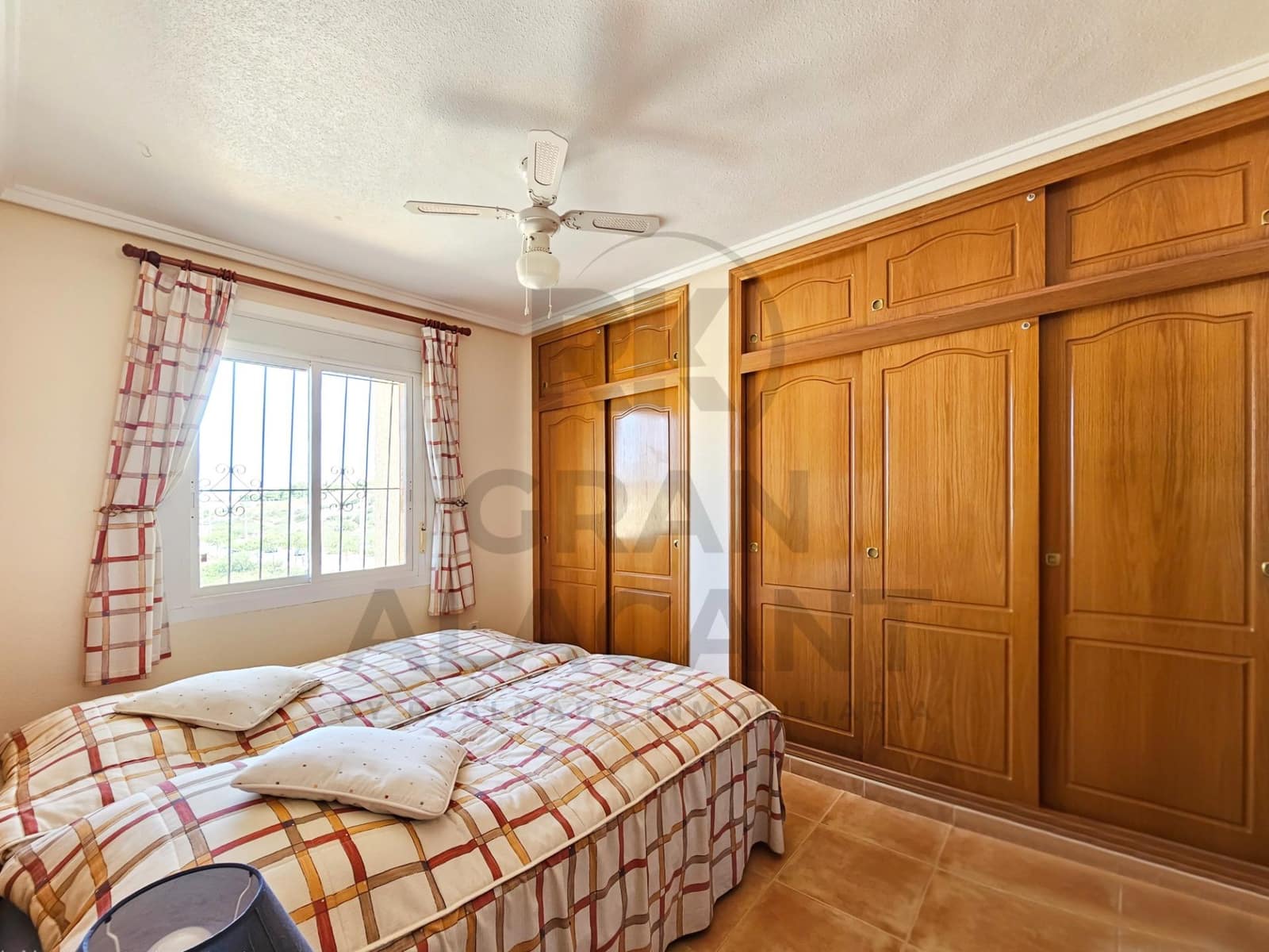 3 soveværelse Villa til salg i Gran Alacant med swimmingpool garage - € 525.000 (Ref: 9181065)