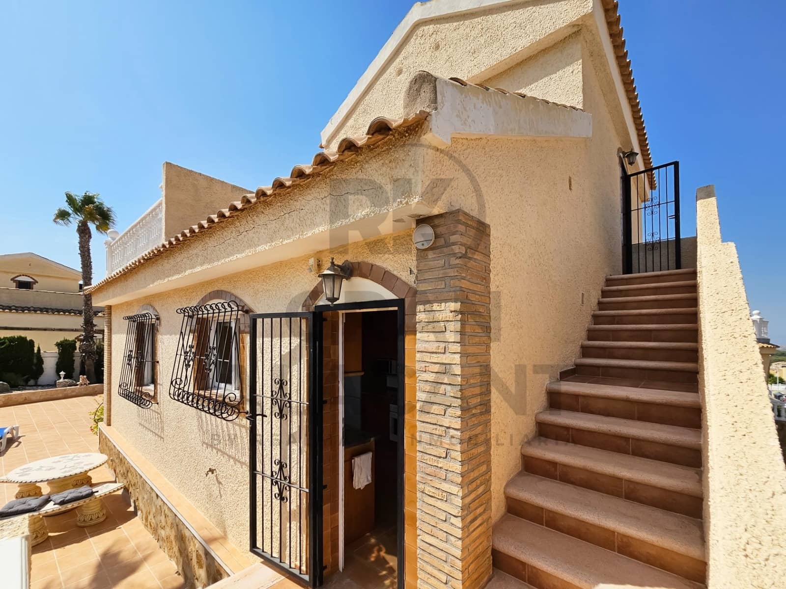 3 soveværelse Villa til salg i Gran Alacant med swimmingpool garage - € 525.000 (Ref: 9181065)