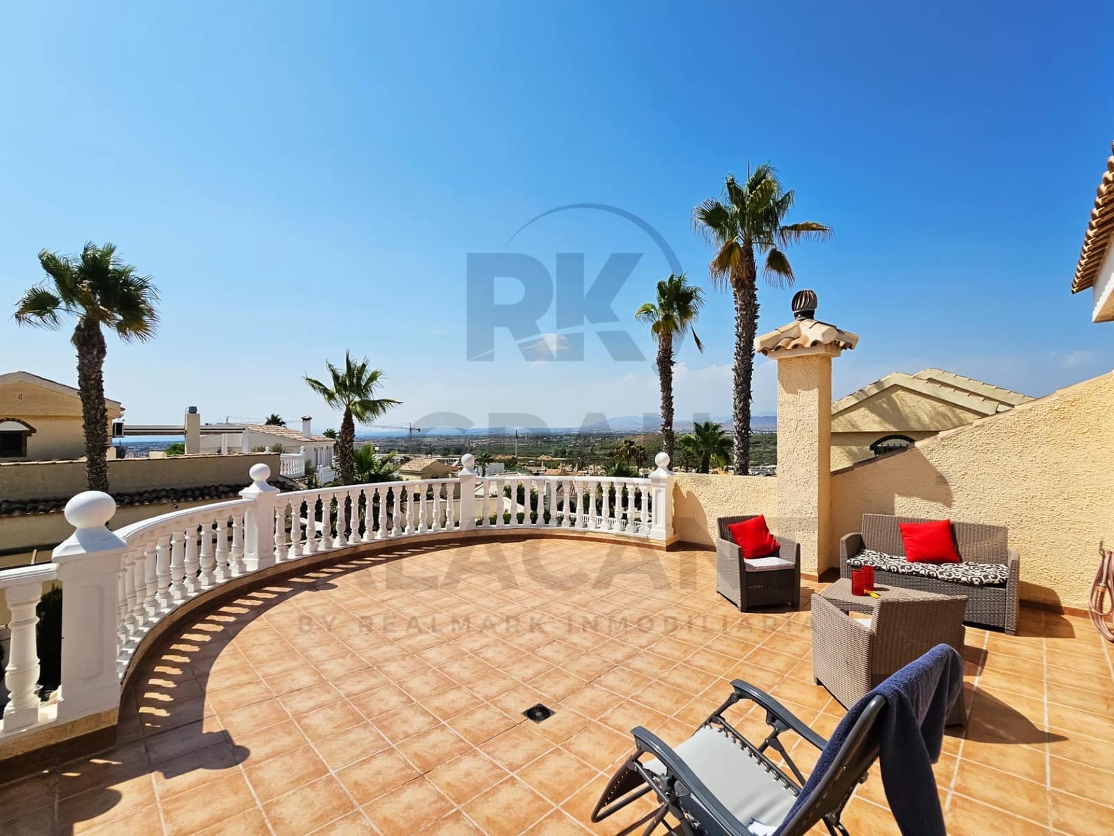 3 soveværelse Villa til salg i Gran Alacant med swimmingpool garage - € 525.000 (Ref: 9181065)