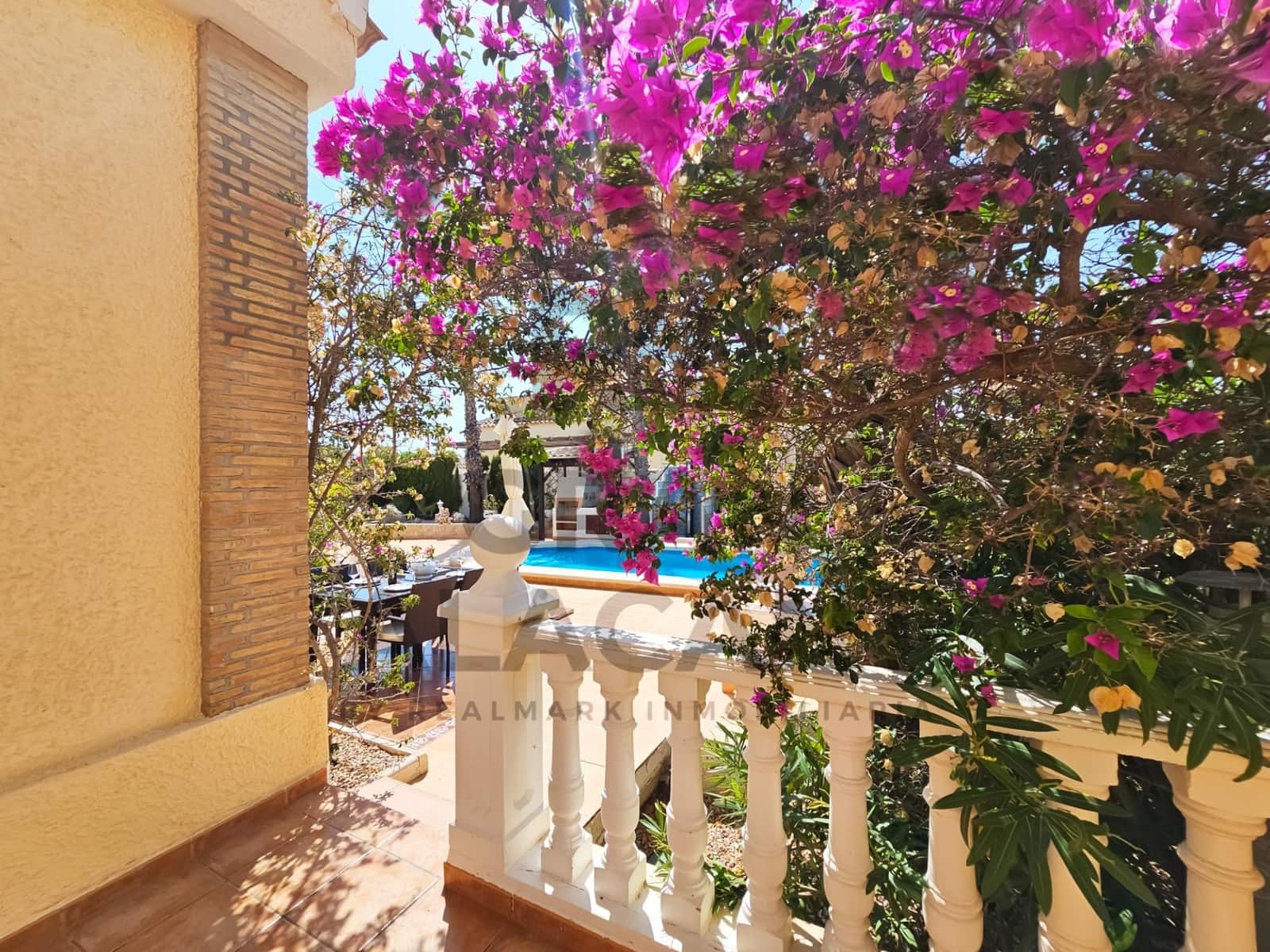 3 soveværelse Villa til salg i Gran Alacant med swimmingpool garage - € 525.000 (Ref: 9181065)