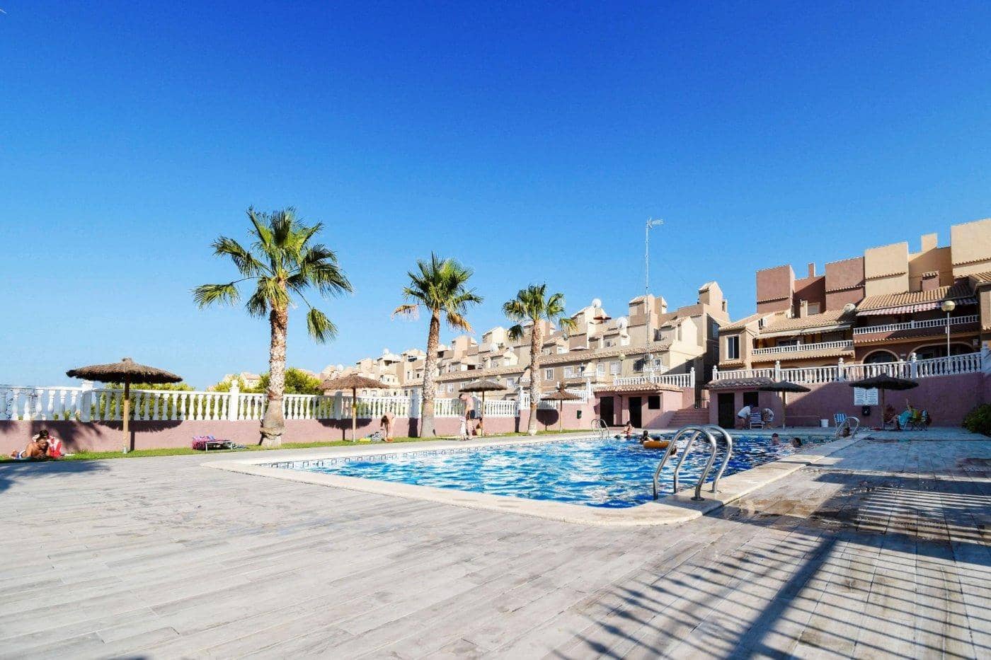 3 soveværelse Bungalow til salg i Gran Alacant med swimmingpool - € 197.990 (Ref: 9208343)