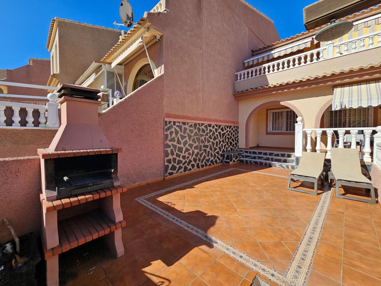 3 soveværelse Bungalow til salg i Gran Alacant med swimmingpool - € 197.990 (Ref: 9208343)