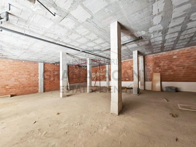 Kommersiell till salu i Torrellano, Elche / Elx - 260 000 € (Ref: 9282247)