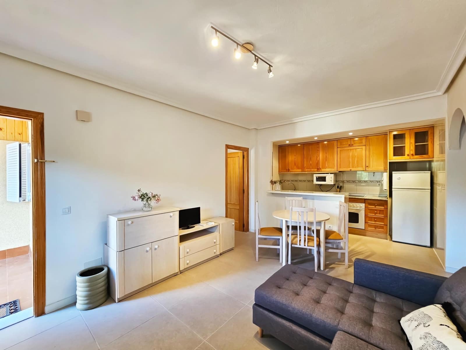 2 makuuhuone Huoneisto myytävänä paikassa Gran Alacant mukana uima-altaan 
autotalli - 235 000 € (Ref: 9282248)