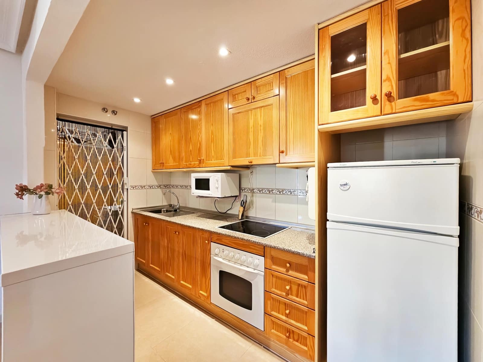 2 makuuhuone Huoneisto myytävänä paikassa Gran Alacant mukana uima-altaan 
autotalli - 235 000 € (Ref: 9282248)