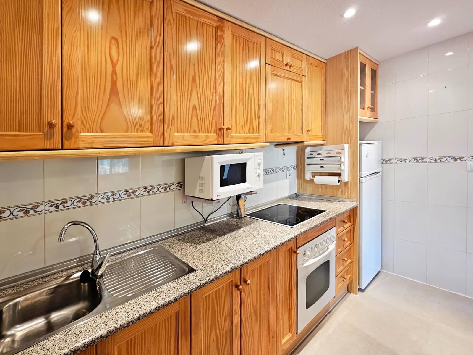 2 makuuhuone Huoneisto myytävänä paikassa Gran Alacant mukana uima-altaan 
autotalli - 235 000 € (Ref: 9282248)