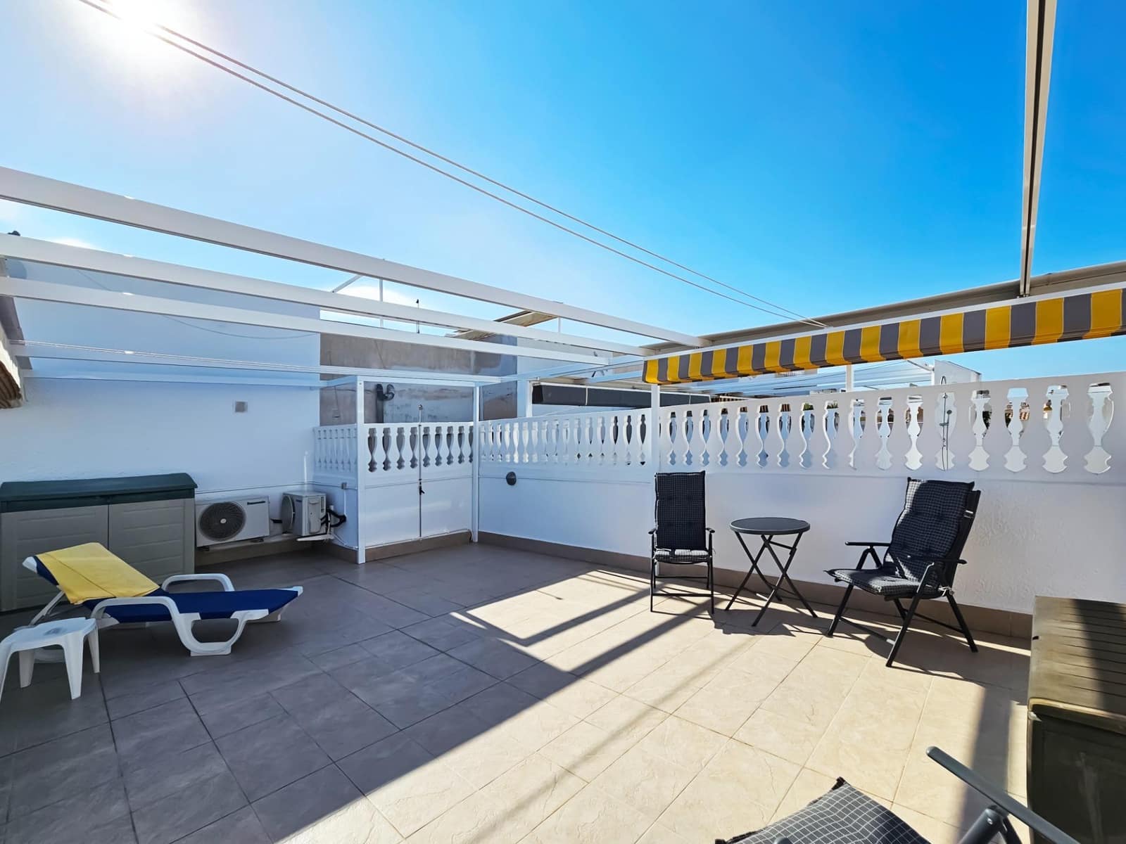 3 soverom Leilighet til salgs i Gran Alacant med svømmebasseng - € 200 000 (Ref: 9294414)