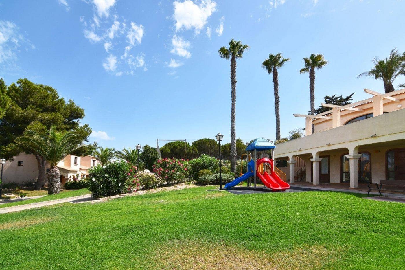 3 bedroom Apartment for sale in Gran Alacant with pool garage - € 380,000 (Ref: 9310924)