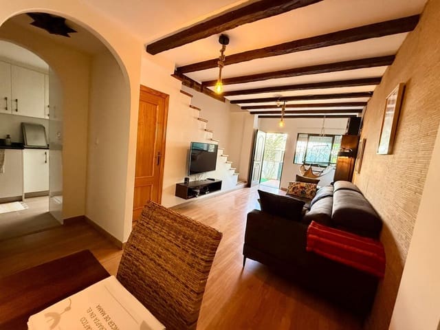 3 makuuhuone Bungalow vuokrattavana paikassa Gran Alacant, Santa Pola mukana uima-altaan - 1 300 € (Ref: 9335004)