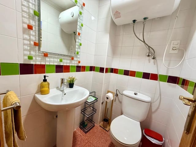 3 makuuhuone Bungalow vuokrattavana paikassa Gran Alacant, Santa Pola mukana uima-altaan - 1 300 € (Ref: 9335004)