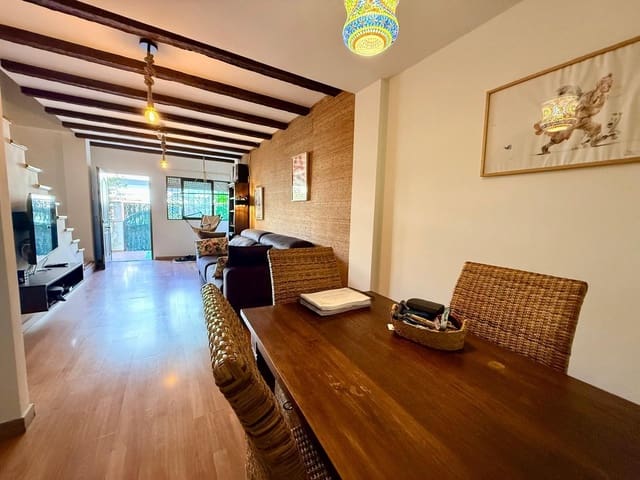 3 makuuhuone Bungalow vuokrattavana paikassa Gran Alacant, Santa Pola mukana uima-altaan - 1 300 € (Ref: 9335004)