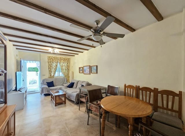 2 makuuhuone Bungalow vuokrattavana paikassa Gran Alacant, Santa Pola mukana uima-altaan - 700 € (Ref: 9344802)