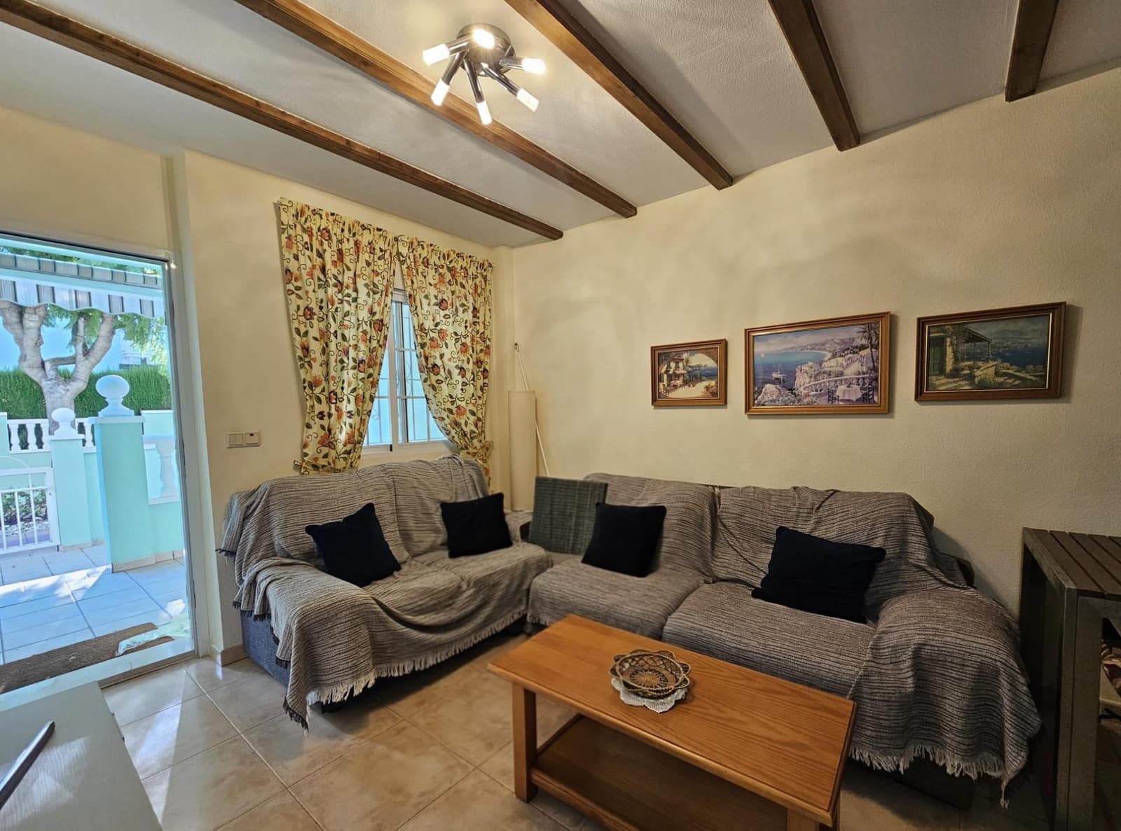 2 makuuhuone Bungalow vuokrattavana paikassa Gran Alacant mukana uima-altaan - 700 € (Ref: 9344802)