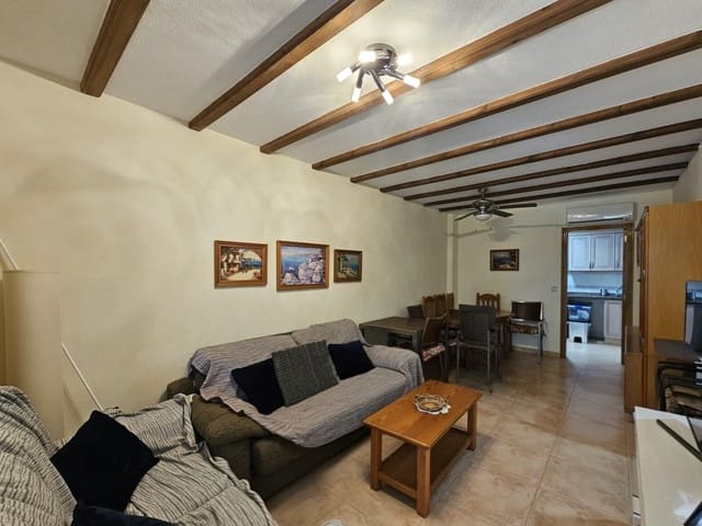 2 makuuhuone Bungalow vuokrattavana paikassa Gran Alacant, Santa Pola mukana uima-altaan - 700 € (Ref: 9344802)