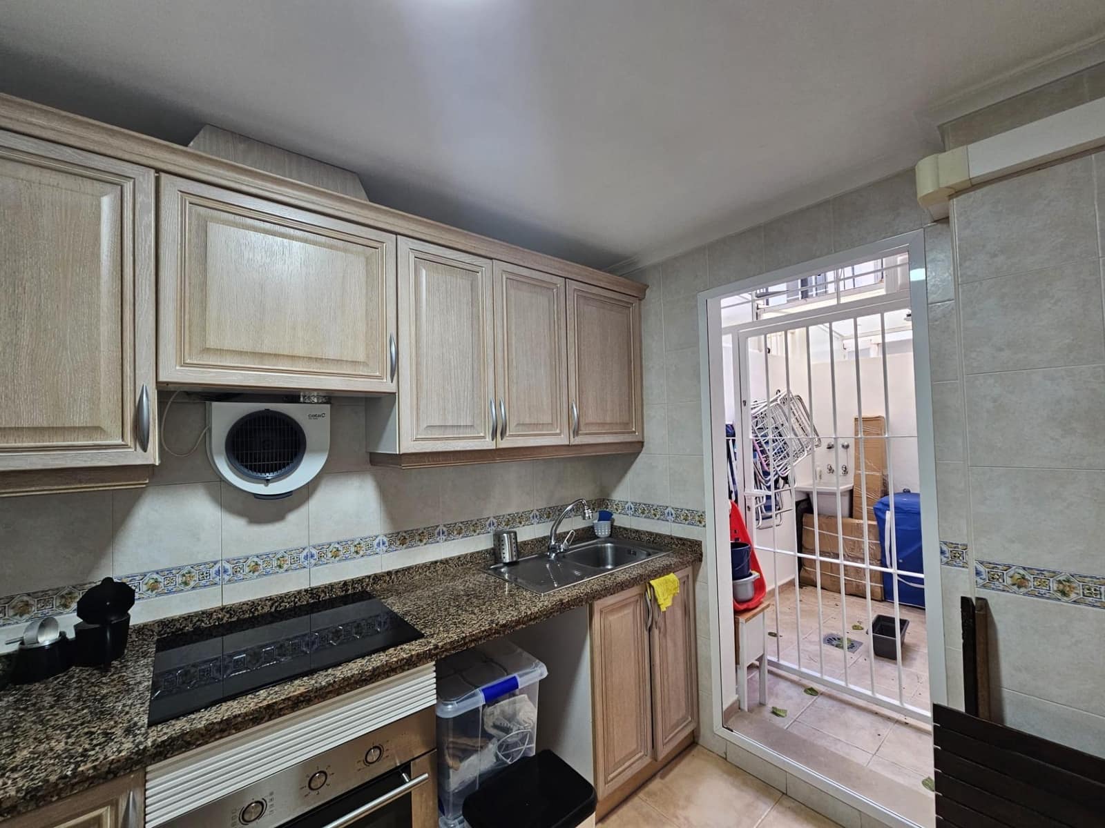 2 makuuhuone Bungalow vuokrattavana paikassa Gran Alacant mukana uima-altaan - 700 € (Ref: 9344802)