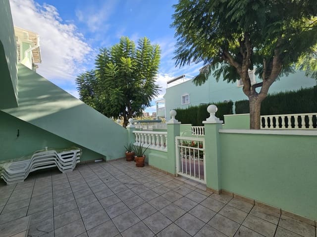 2 makuuhuone Bungalow vuokrattavana paikassa Gran Alacant, Santa Pola mukana uima-altaan - 700 € (Ref: 9344802)