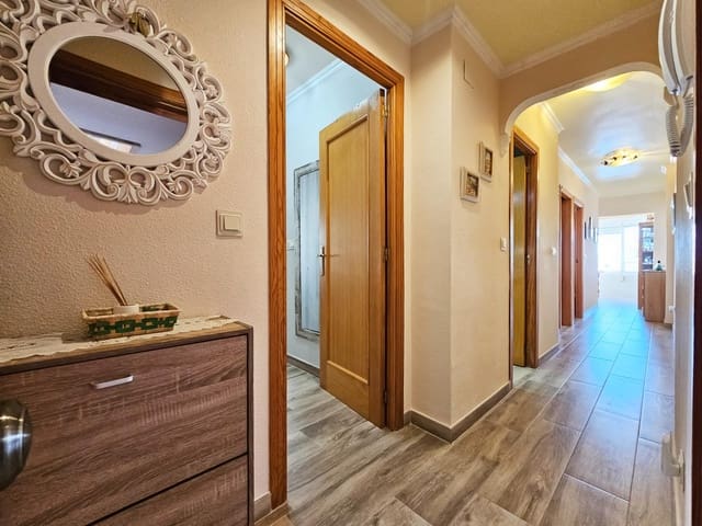 2 makuuhuone Huoneisto myytävänä paikassa Arenales del Sol, Elche / Elx mukana uima-altaan 
autotalli - 278 000 € (Ref: 9382982)