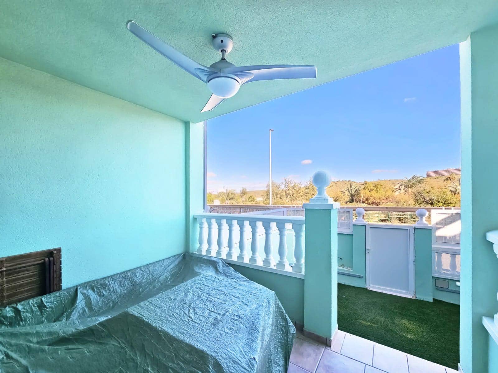 2 soverom Leilighet til salgs i Gran Alacant med svømmebasseng garasje - € 194 000 (Ref: 9382983)