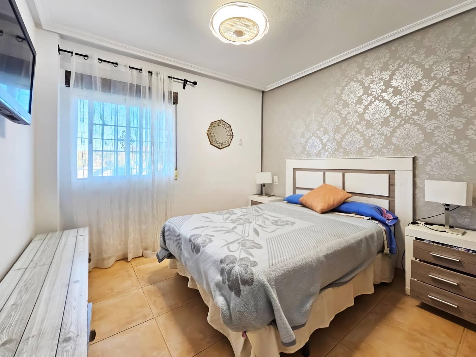 2 soverom Leilighet til salgs i Gran Alacant med svømmebasseng garasje - € 194 000 (Ref: 9382983)