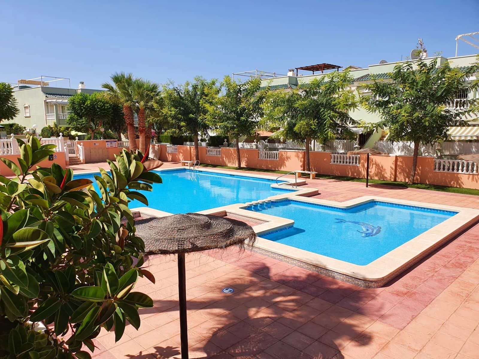 2 soverom Leilighet til salgs i Gran Alacant med svømmebasseng garasje - € 194 000 (Ref: 9382983)