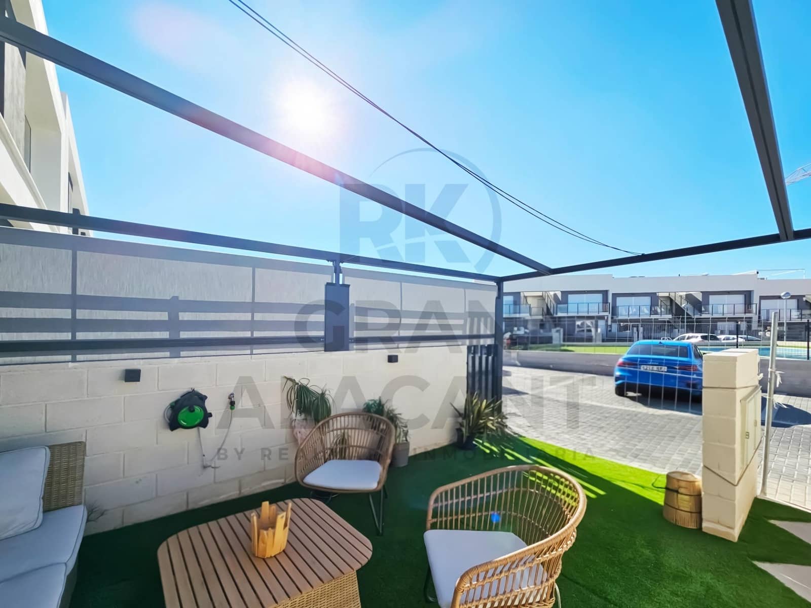 2 soverom Leilighet til salgs i Gran Alacant med svømmebasseng - € 329 000 (Ref: 9415986)