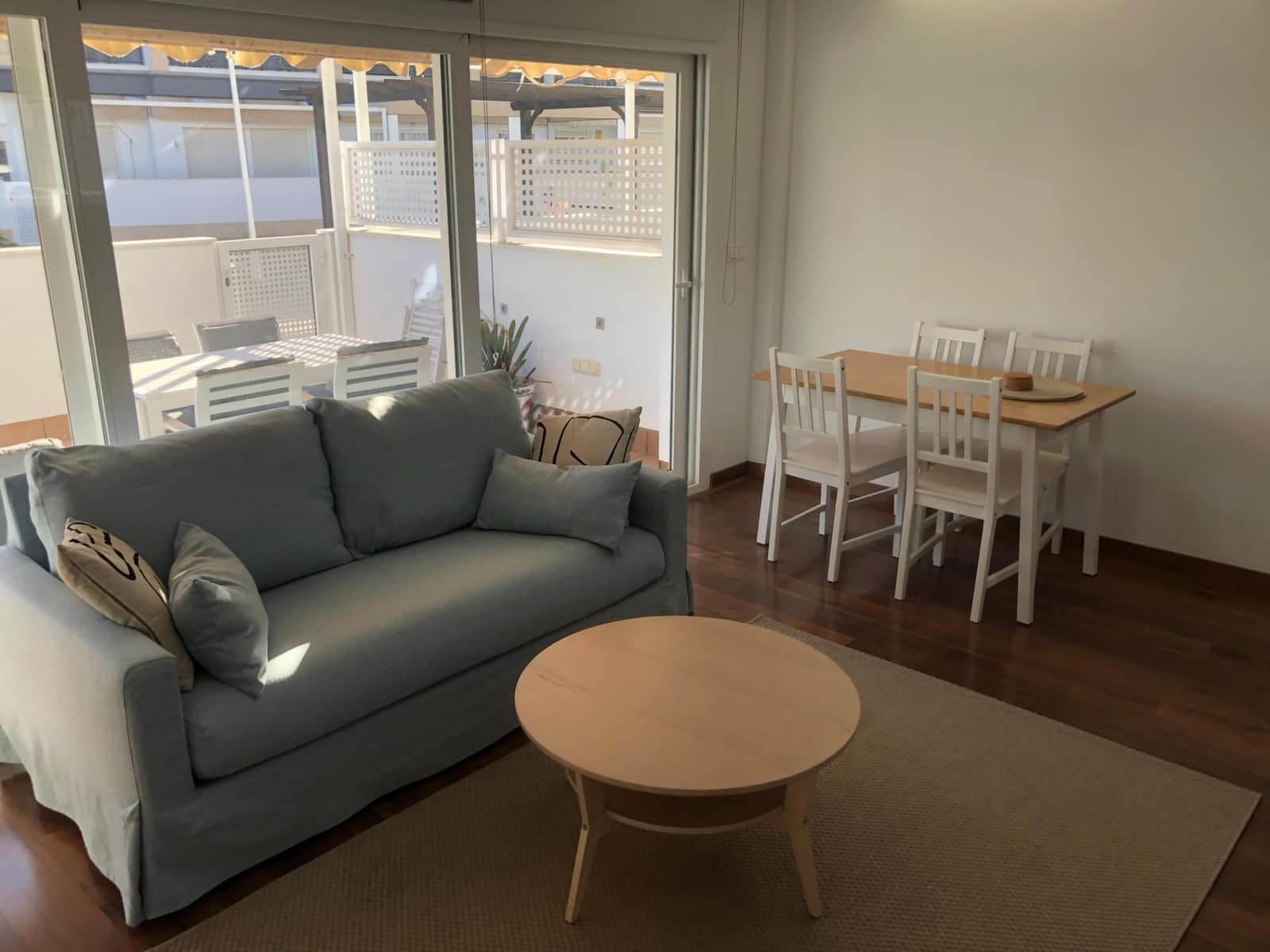 3 bedroom Apartment for rent in Gran Alacant with pool - € 1,200 (Ref: 9419802)