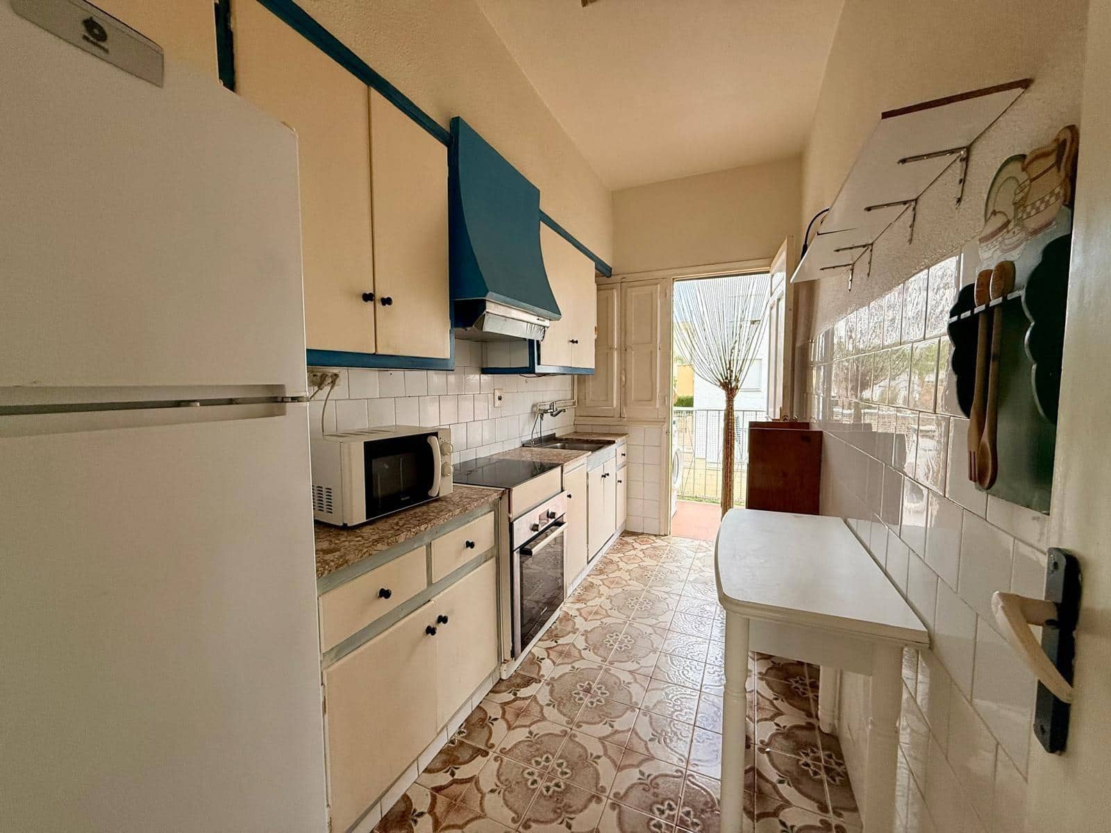 3 bedroom Apartment for sale in Santa Pola - € 139,000 (Ref: 9437142)