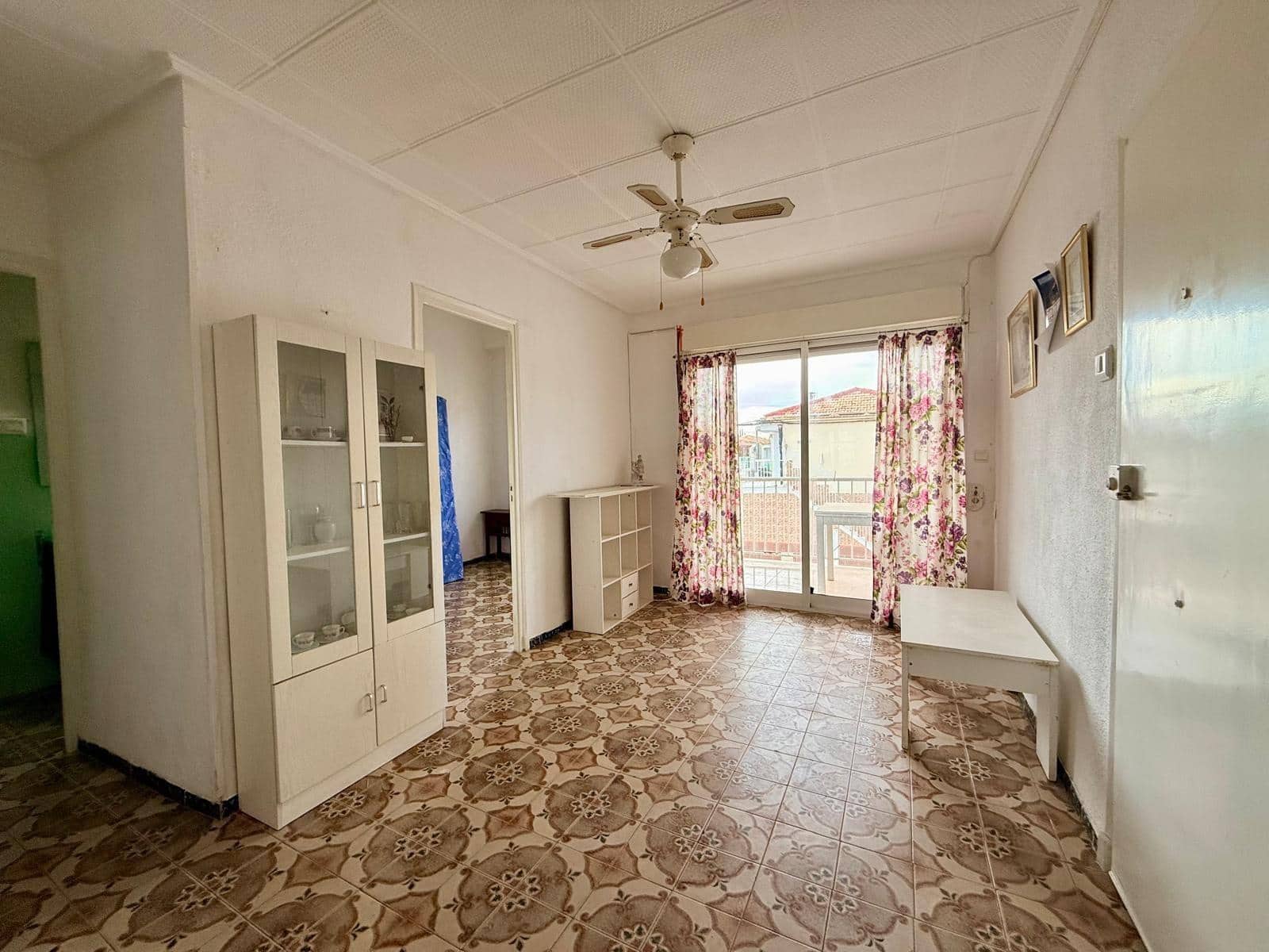 3 bedroom Apartment for sale in Santa Pola - € 139,000 (Ref: 9437142)