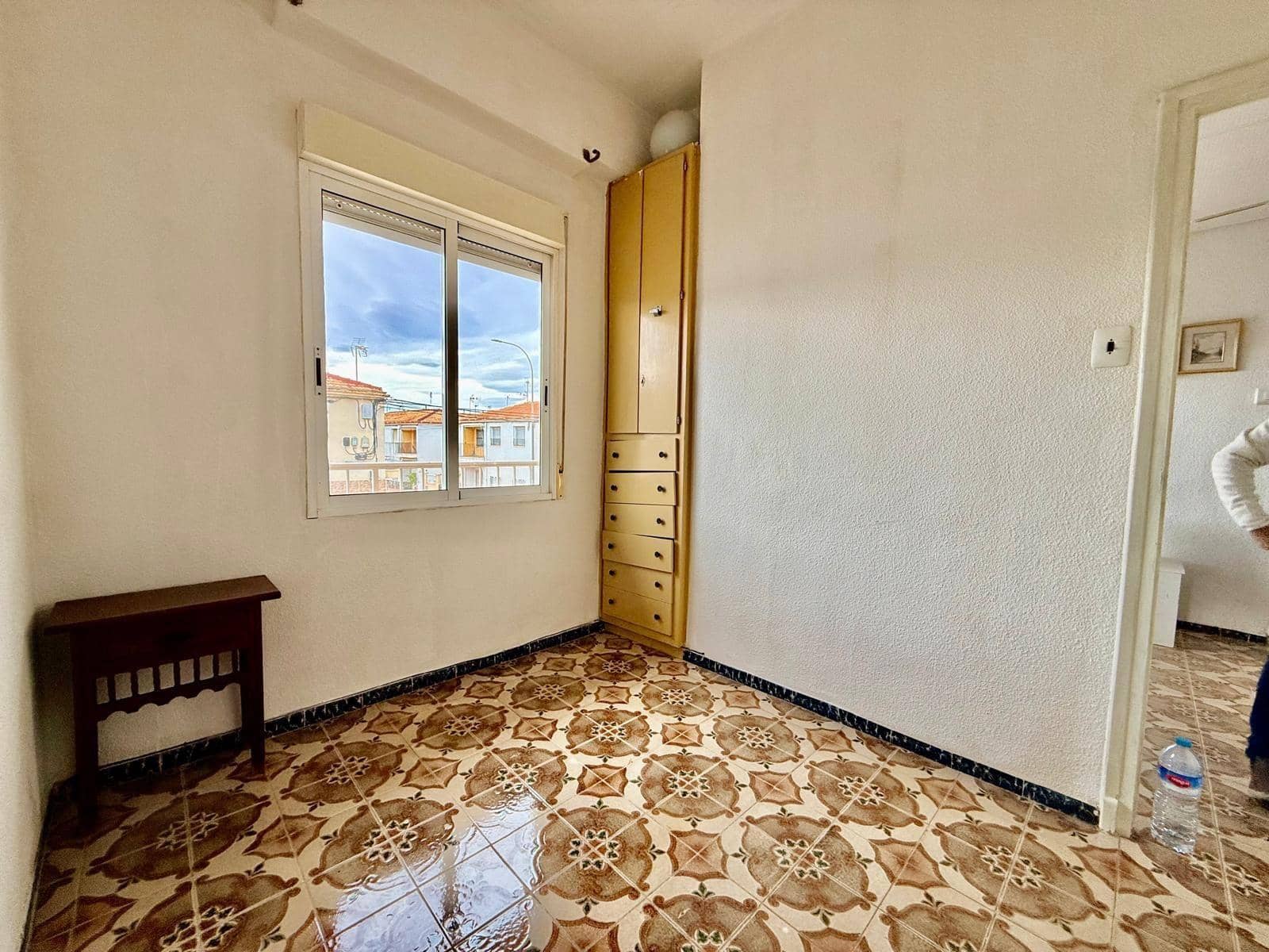 3 bedroom Apartment for sale in Santa Pola - € 139,000 (Ref: 9437142)