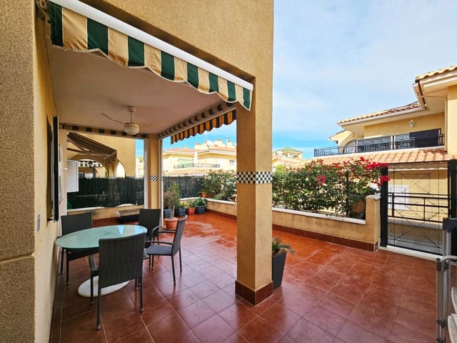 Apartamento de 2 habitaciones en Gran Alacant, Santa Pola en venta con piscina - 220.000 € (Ref: 9446373)