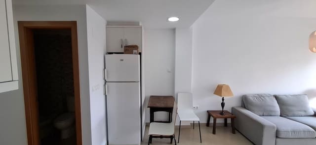Apartamento de 2 habitaciones en Guardamar del Segura en venta - 195.000 € (Ref: 9451011)