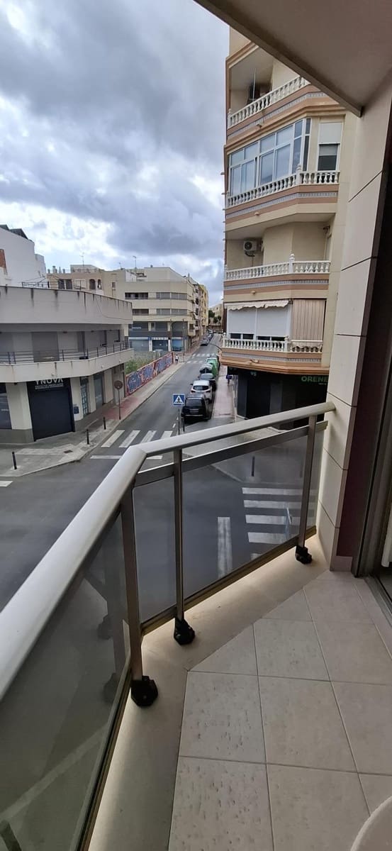 2 bedroom Apartment for sale in Guardamar del Segura - € 185,000 (Ref: 9451015)