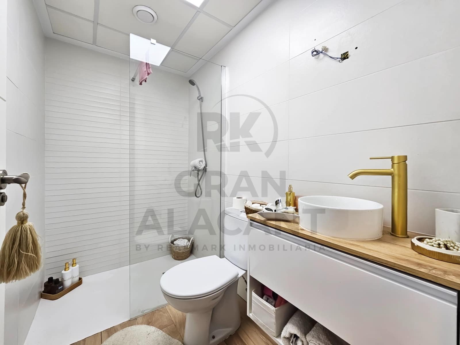 Bungalow de 5 habitaciones en Gran Alacant en venta con piscina - 300.000 € (Ref: 9462399)