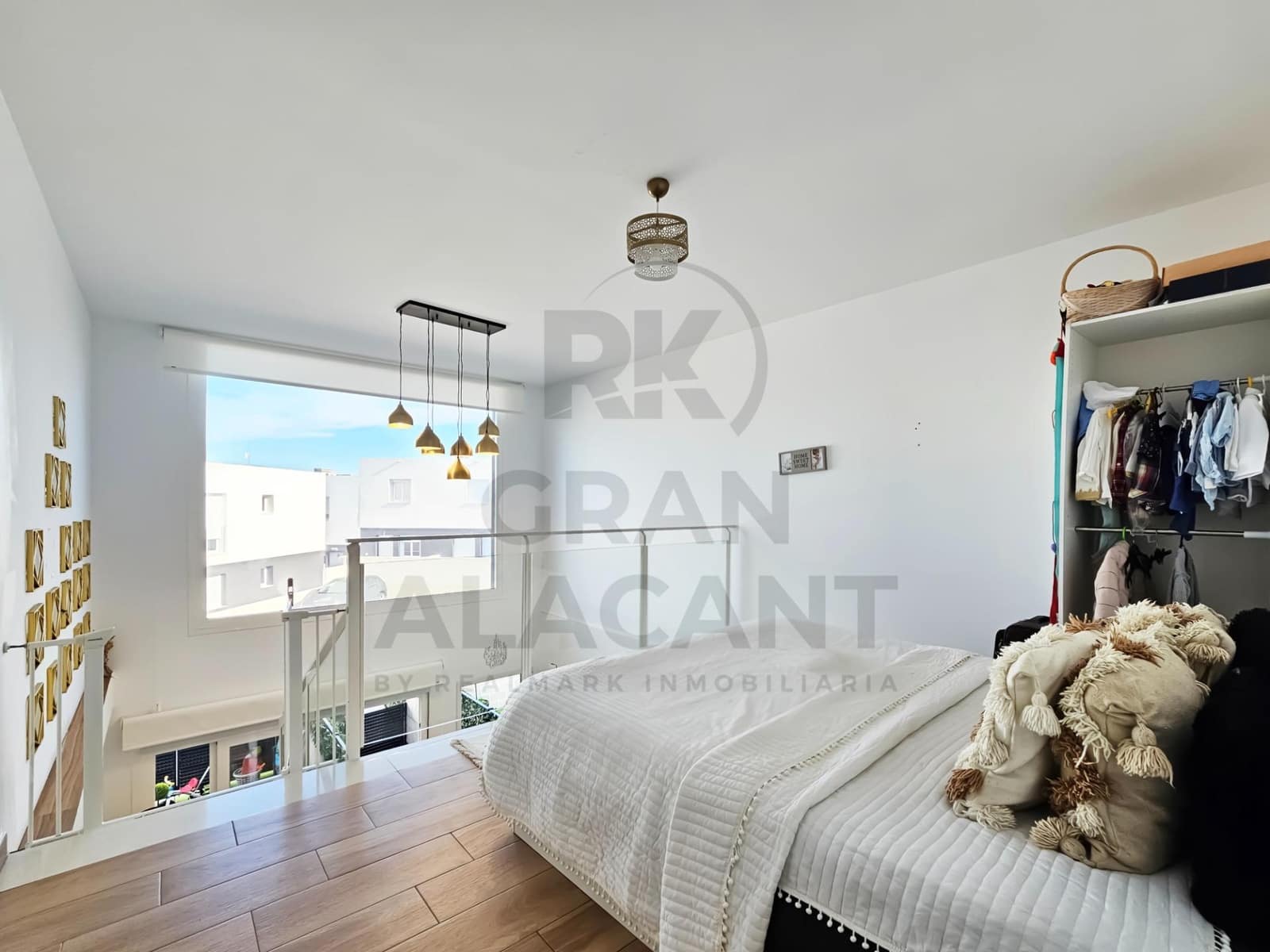 Bungalow de 5 habitaciones en Gran Alacant en venta con piscina - 300.000 € (Ref: 9462399)