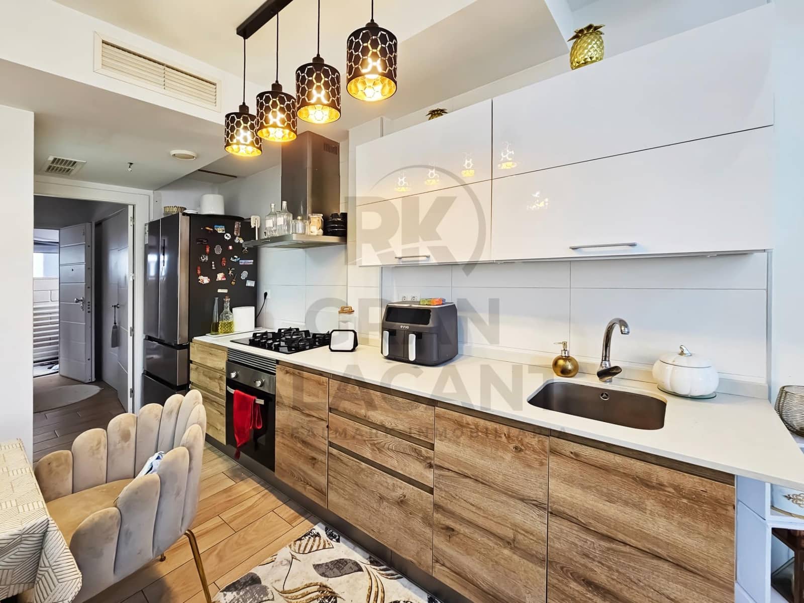 Bungalow de 5 habitaciones en Gran Alacant en venta con piscina - 300.000 € (Ref: 9462399)