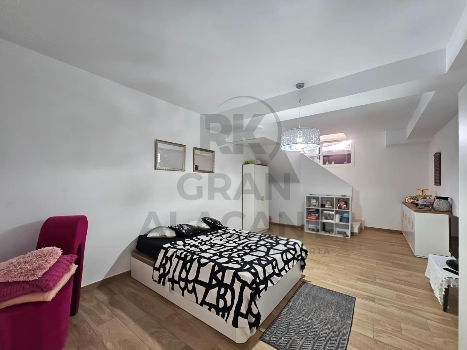 Bungalow de 5 habitaciones en Gran Alacant en venta con piscina - 300.000 € (Ref: 9462399)