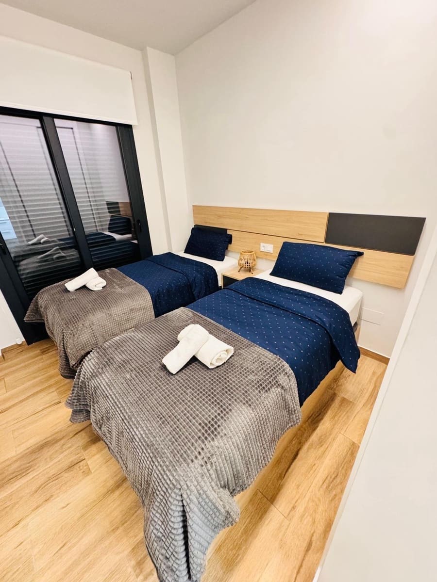 2 sypialnia Apartament na sprzedaż w Arenales del Sol z basenem - 310 000 € (Ref: 9472991)