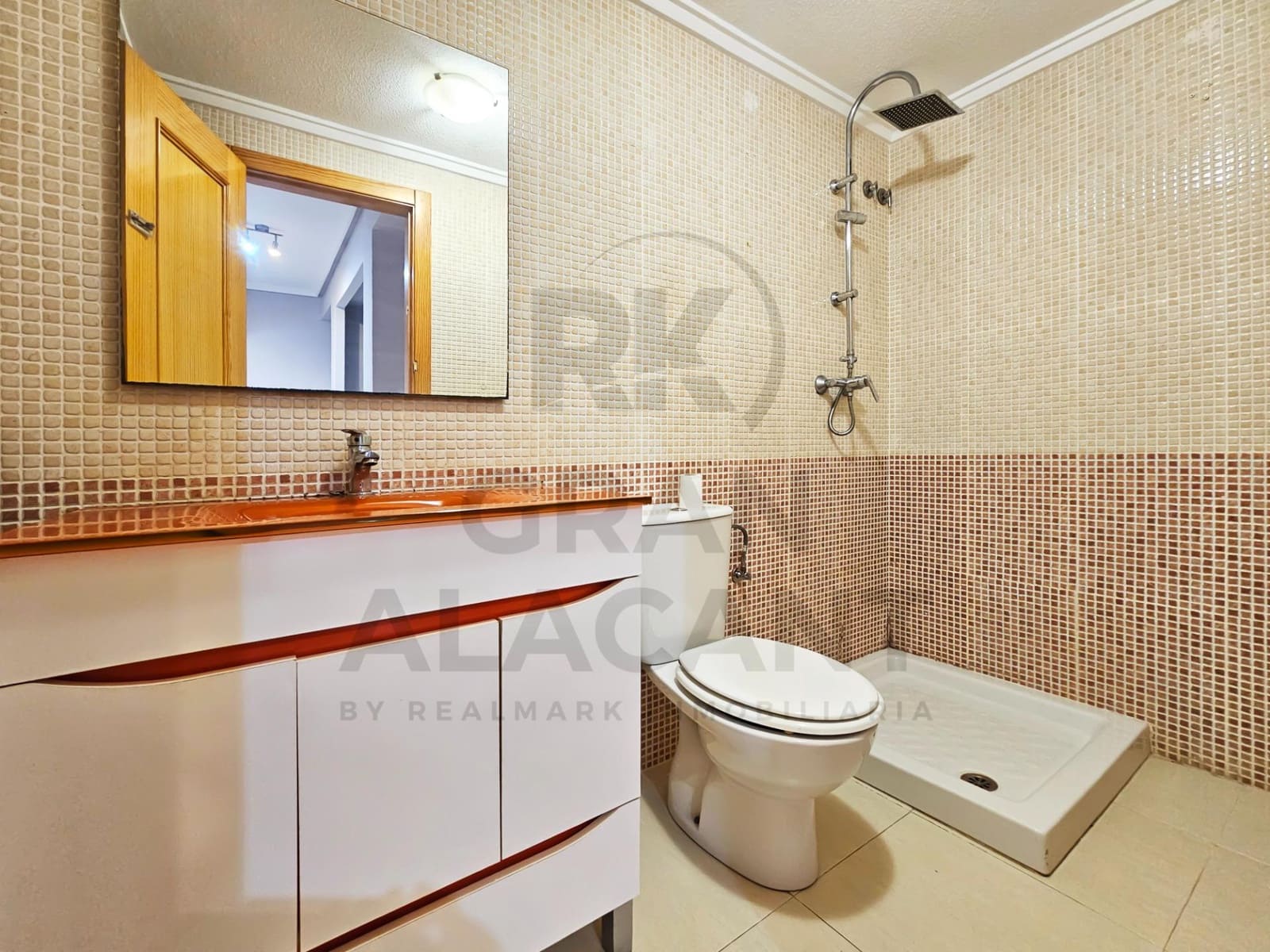 Bungalow de 3 habitaciones en Gran Alacant en venta con piscina - 268.000 € (Ref: 9518938)