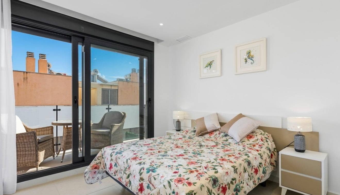 4 quarto Moradia para venda em Guardamar del Segura - 507 000 € (Ref: 9536841)