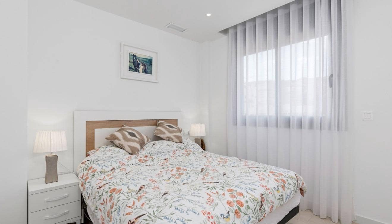 4 quarto Moradia para venda em Guardamar del Segura - 507 000 € (Ref: 9536841)