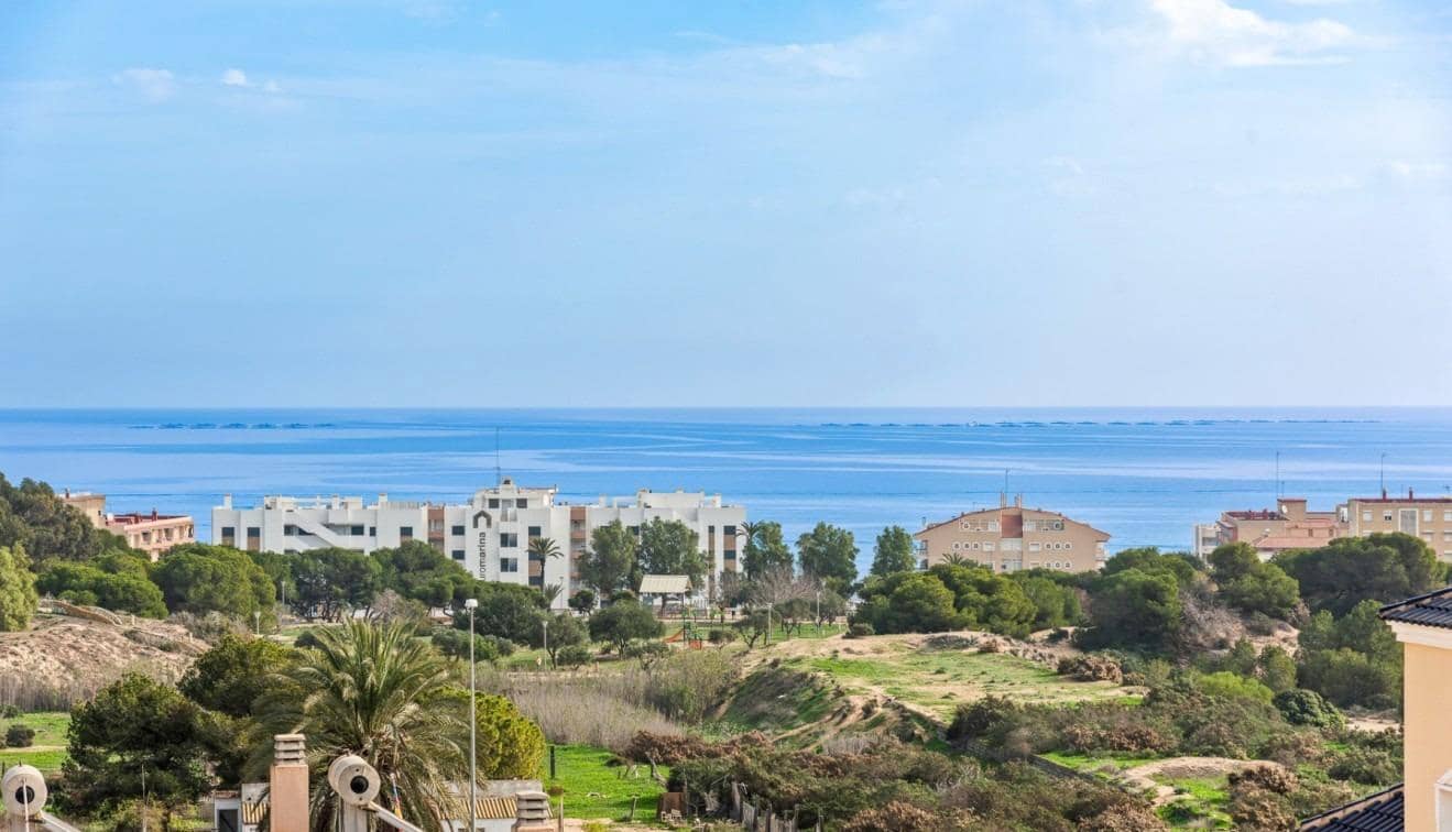 4 quarto Moradia para venda em Guardamar del Segura - 507 000 € (Ref: 9536841)