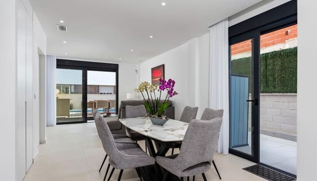 4 quarto Moradia para venda em Guardamar del Segura - 507 000 € (Ref: 9536841)