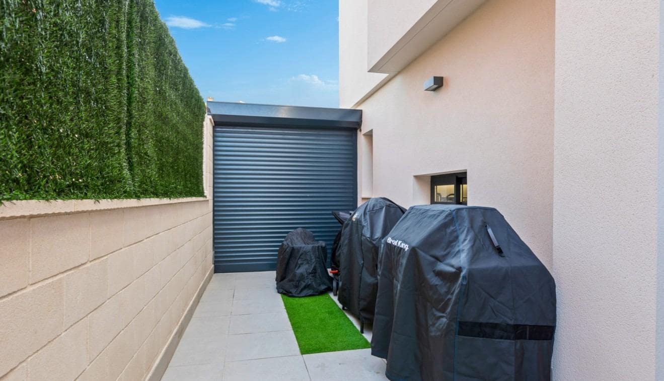 4 quarto Moradia para venda em Guardamar del Segura - 507 000 € (Ref: 9536841)