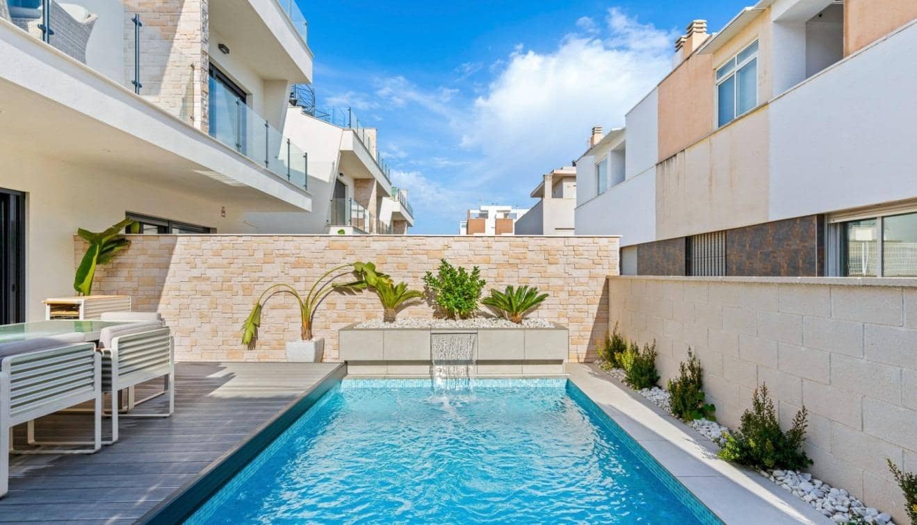 4 quarto Moradia para venda em Guardamar del Segura - 507 000 € (Ref: 9536841)