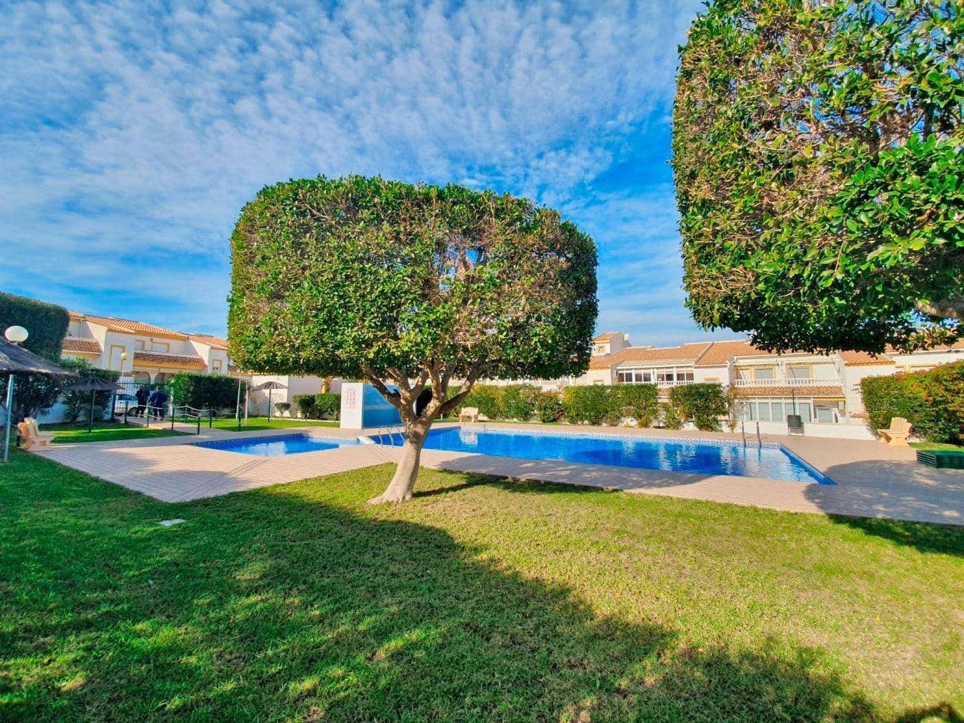 3 quarto Bungalow para venda em Gran Alacant com piscina garagem - 249 000 € (Ref: 9548275)