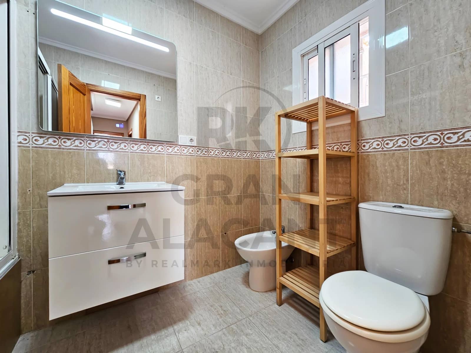 3 quarto Bungalow para venda em Gran Alacant com piscina garagem - 249 000 € (Ref: 9548275)