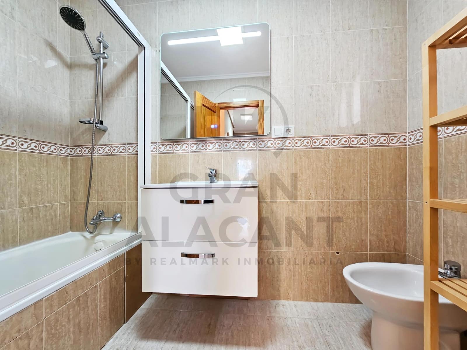 3 quarto Bungalow para venda em Gran Alacant com piscina garagem - 249 000 € (Ref: 9548275)